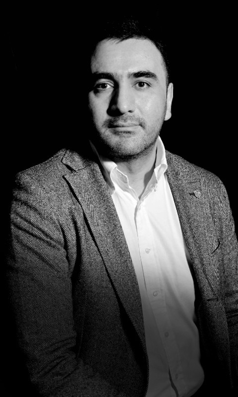 khawar_headshot